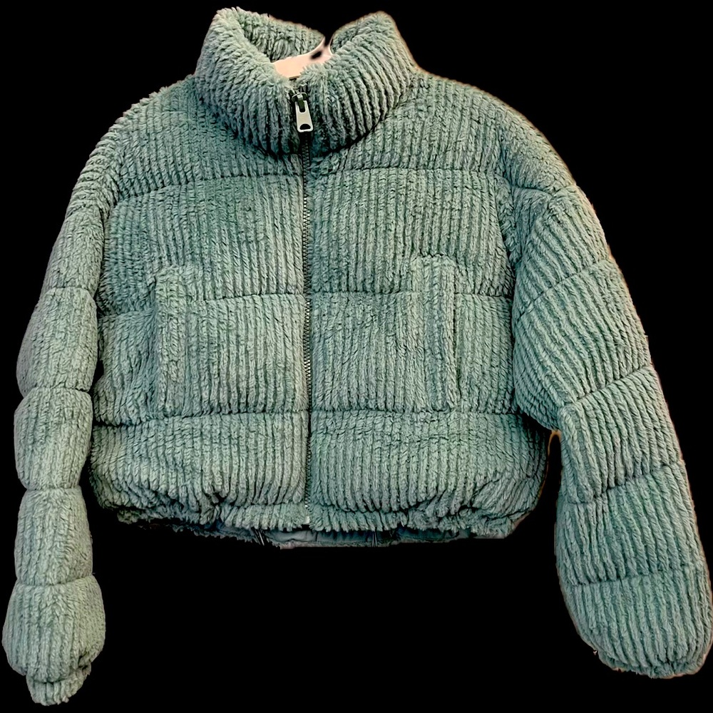 URBAN OUTFITTERS fluffy corduroy puffer